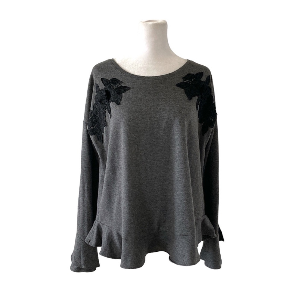LC Lauren Conrad large top gray black lace floral long sleeves
